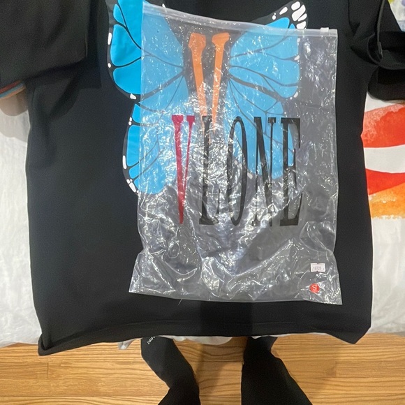 Vlone butterfly tee shirt - Picture 3 of 5